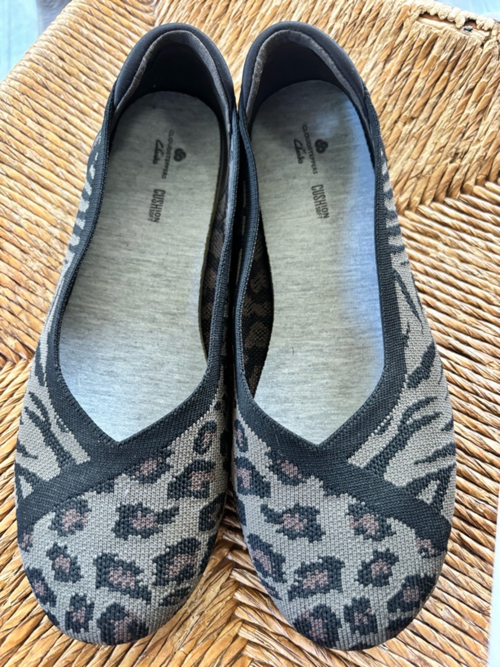 Clarks Cloudsteppers Women's Carly Wish Cloudsteppers ballet flats. Size 9.5 W